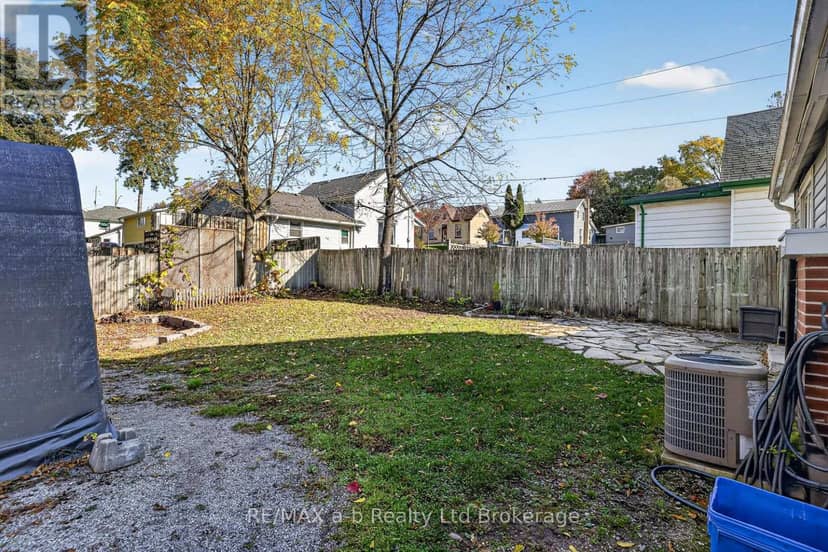 825 James Street — photo 35 of 40