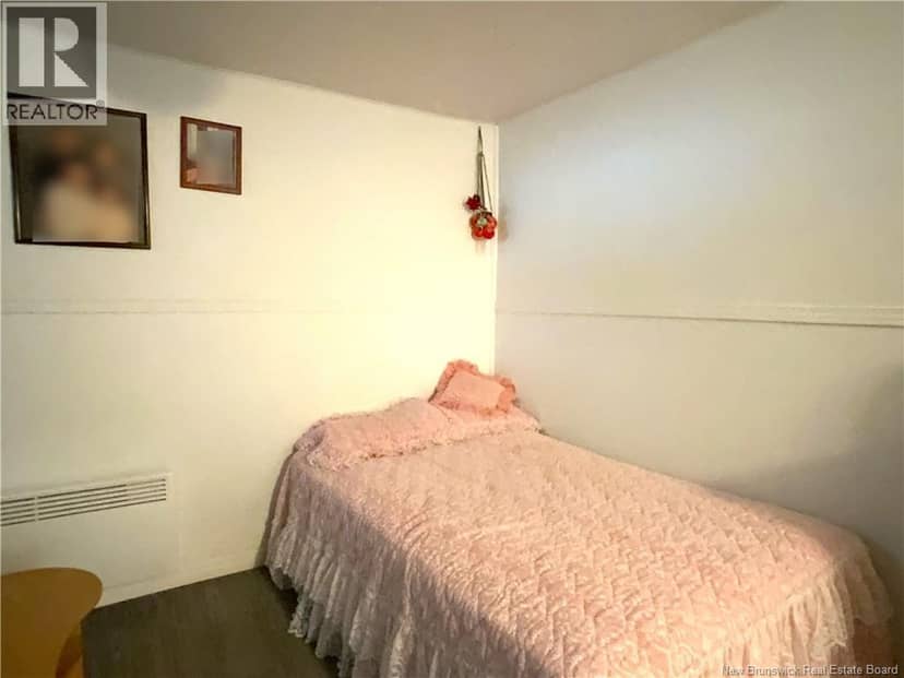 7 Lajoie Street — photo 11 of 15