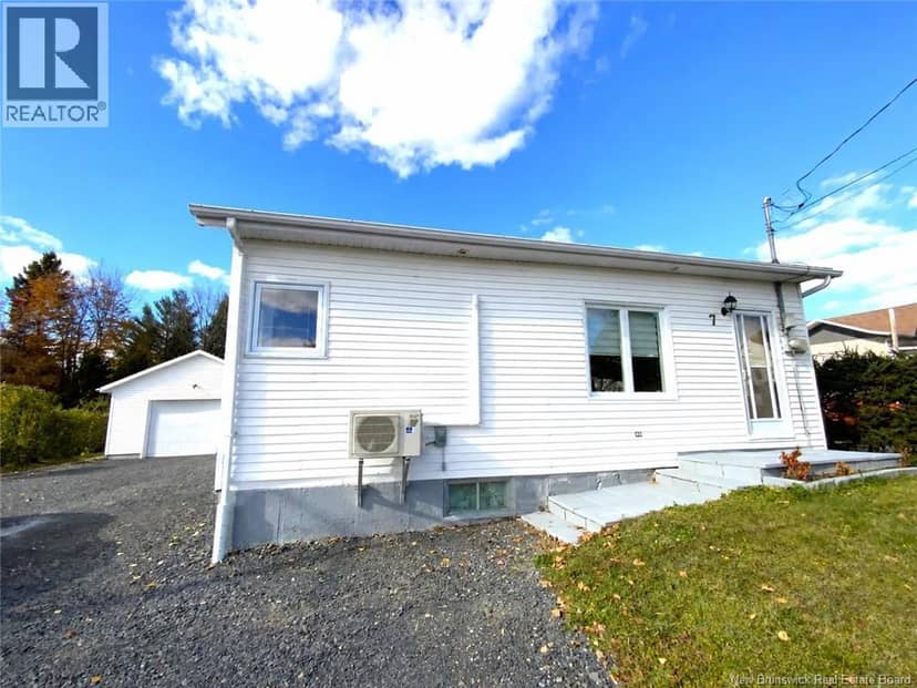 7 Lajoie Street, Saint-Basile, photo 2