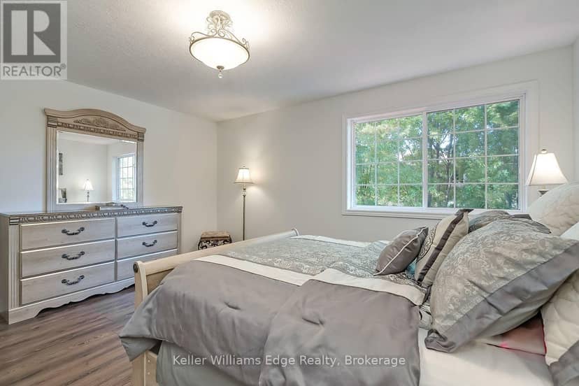 46 Sunnycroft Court W — photo 30 of 40
