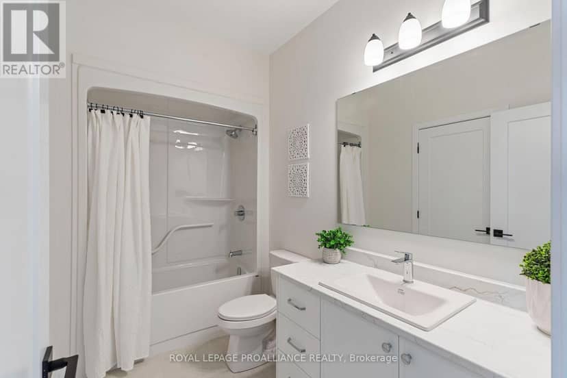 1042 Turner Drive, Brockville, photo 8