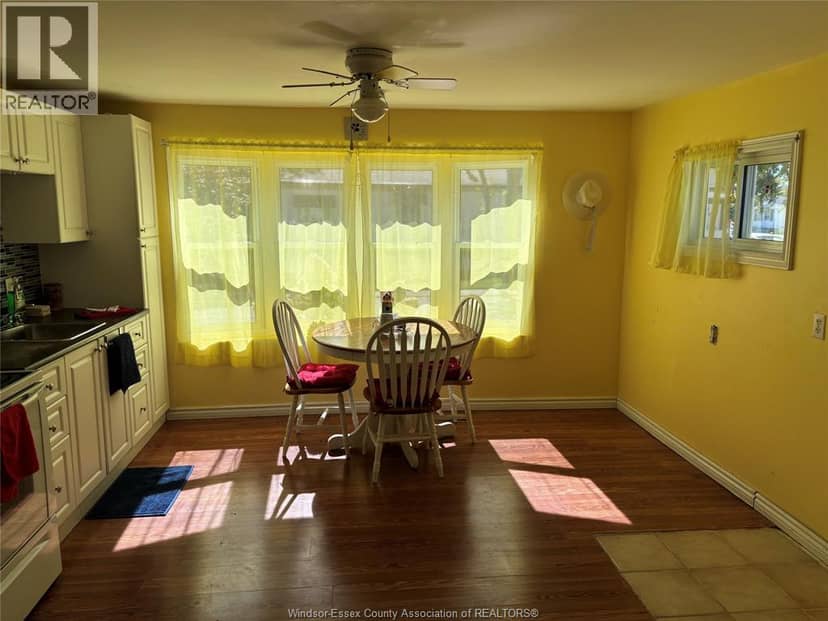 386 North Malden, Essex, photo 3