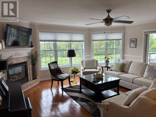 2 - 321 Water Street W, Cornwall, photo 2