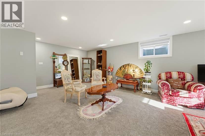24 WINCHESTER Crescent — photo 24 of 35