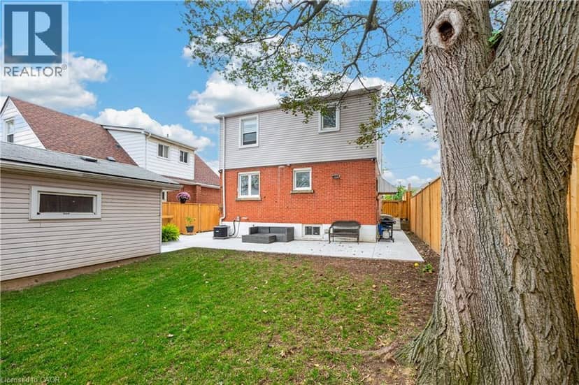 138 CAMERON Avenue S — photo 25 of 25