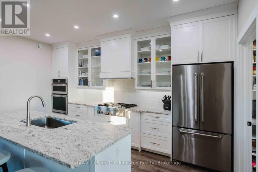 5262 Bruce Road 3 Road — photo 15 of 40