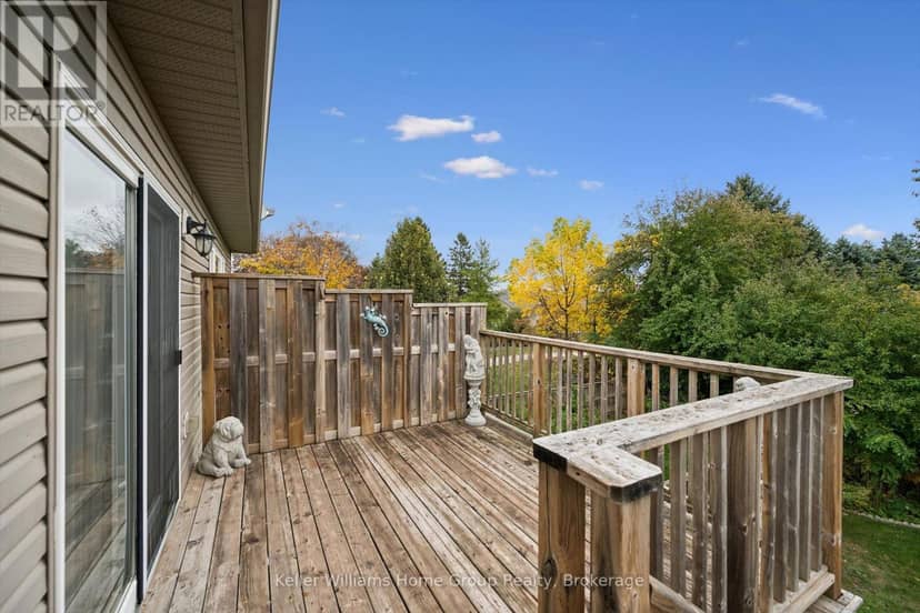 466 Elora Street — photo 27 of 40