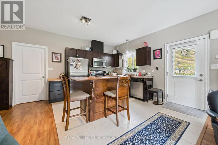 466 Elora Street — photo 32 of 40