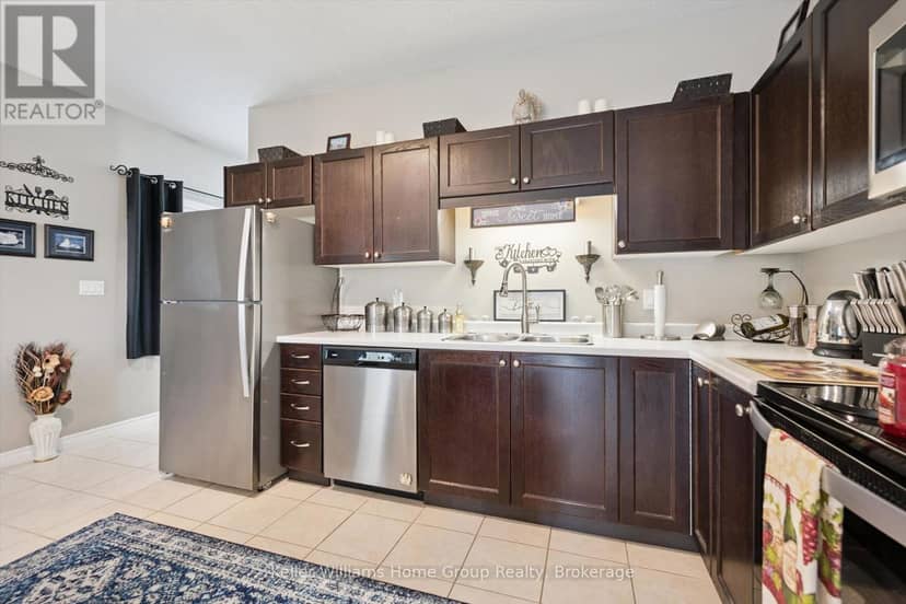 466 Elora Street, Centre Wellington, photo 8