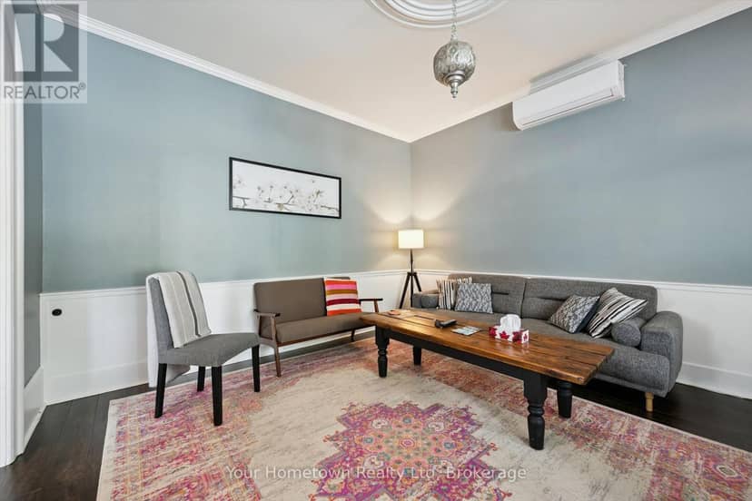 21 Colborne Street — photo 10 of 40