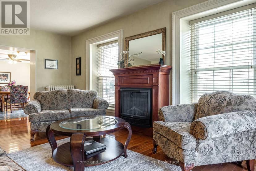 43 Thomas Street — photo 11 of 32