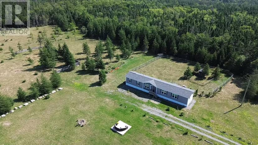 2185 Louisbourg Highway Highway — photo 27 of 34