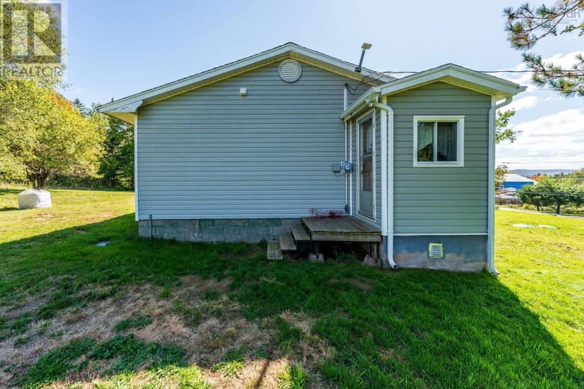 134 Parker Mountain Road — photo 32 of 40