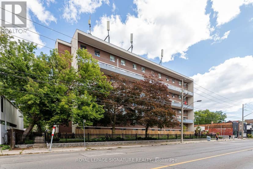 211 - 1071 Woodbine Avenue, Toronto