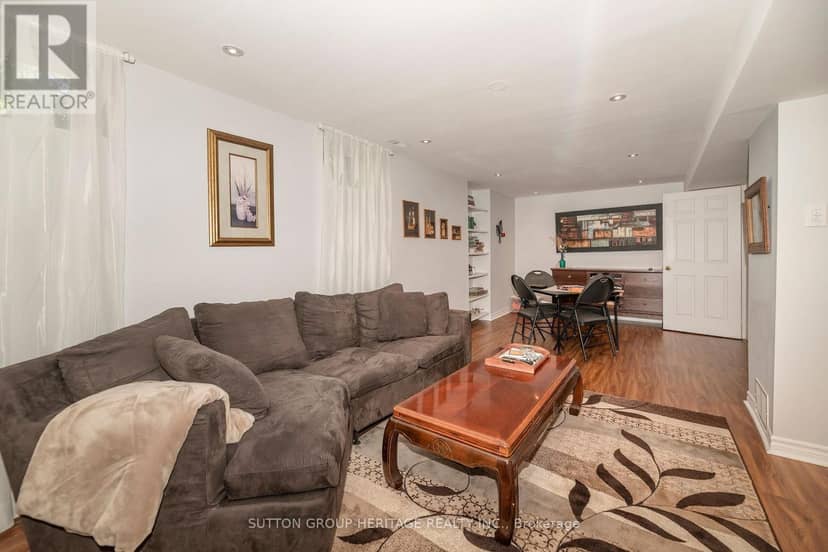 2526 Linwood Street — photo 27 of 40