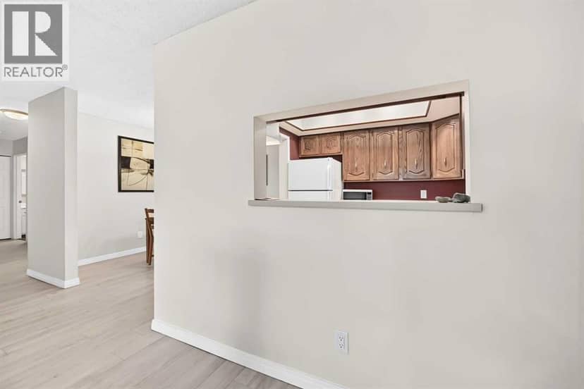 210, 3730 50 Street NW — photo 9 of 40