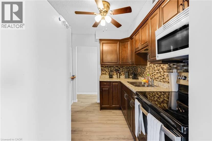 975 WARWICK Court Unit# 708 — photo 17 of 40