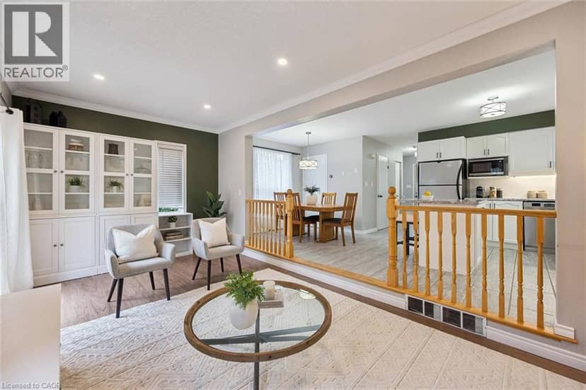 165 CAVELLETTI Court, Waterloo, photo 8