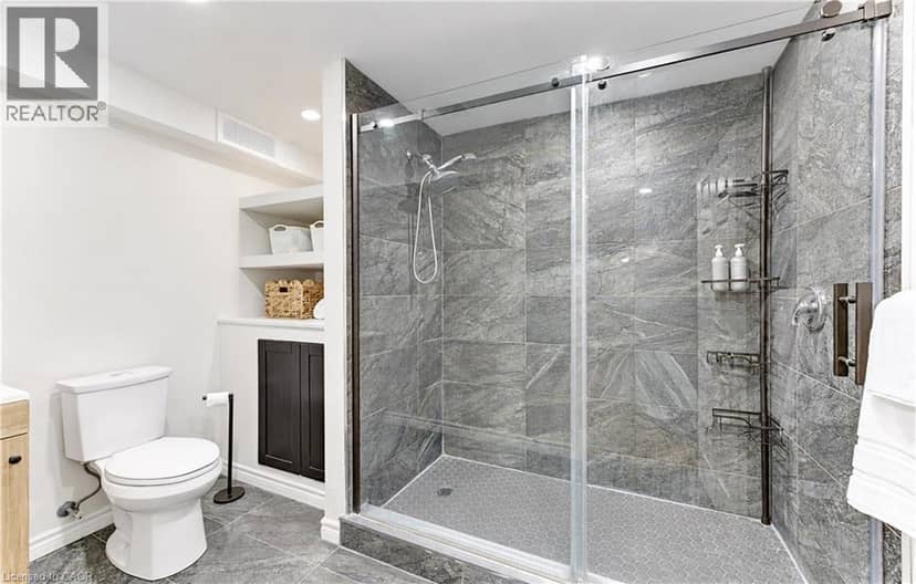 410 SANDY COVE Crescent — photo 39 of 40