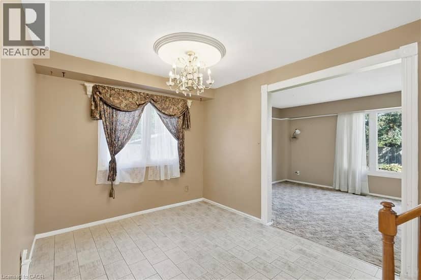 154 MEMORIAL Avenue, Hamilton, photo 7