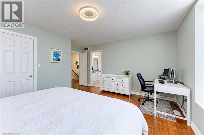 410 SANDY COVE Crescent — photo 27 of 40