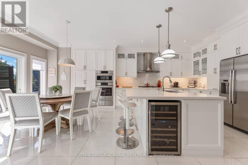 55 Maverick Crescent — photo 16 of 40