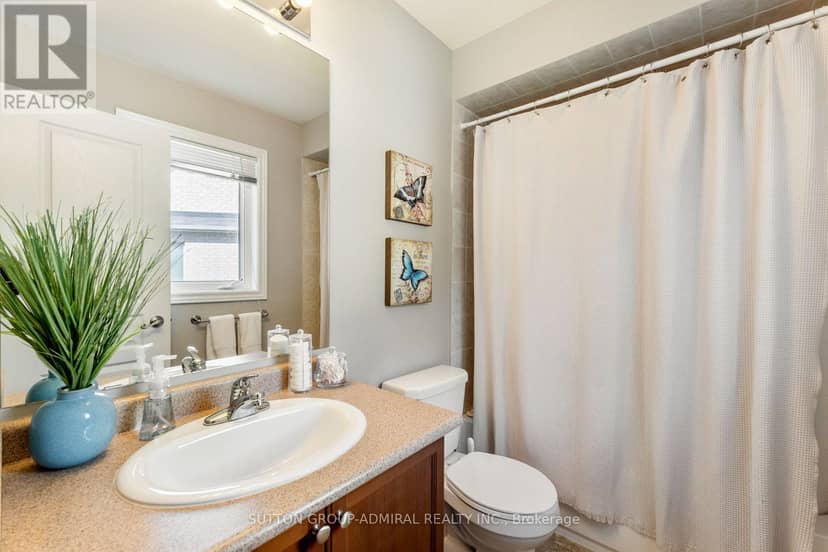55 Maverick Crescent — photo 35 of 40