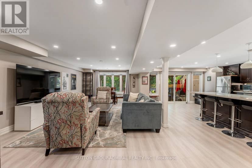 55 Maverick Crescent — photo 38 of 40