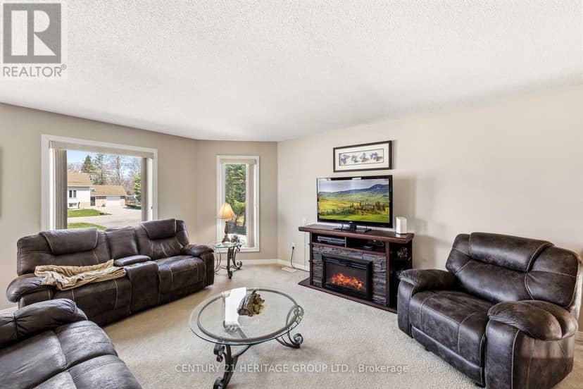 27 Creek Drive — photo 11 of 40
