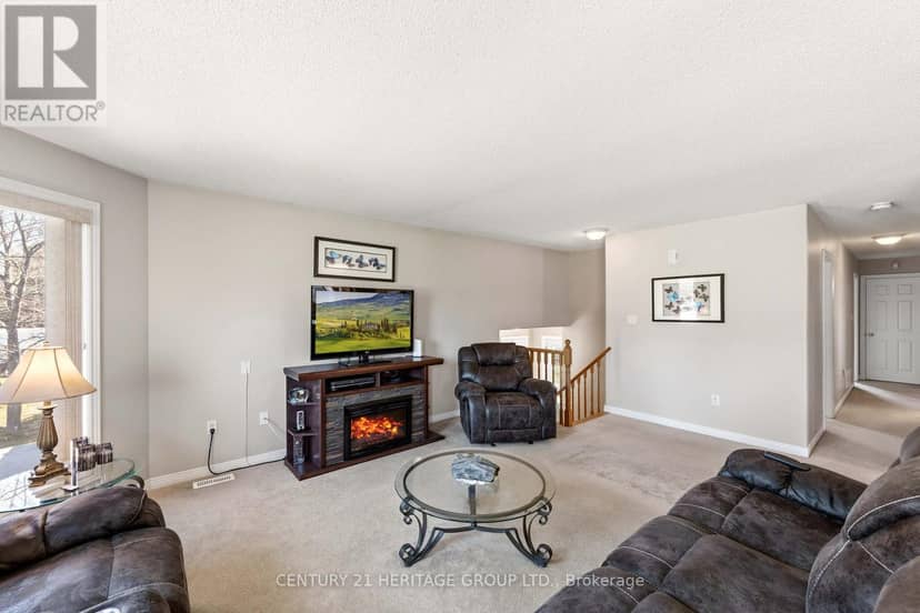 27 Creek Drive — photo 12 of 40