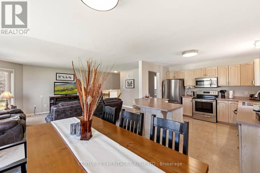 27 Creek Drive — photo 15 of 40