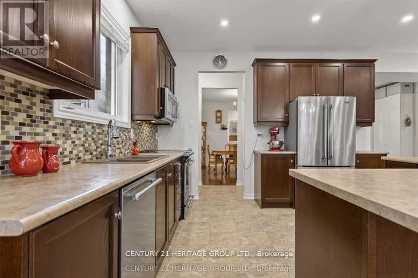 136 Riveredge Drive — photo 12 of 37
