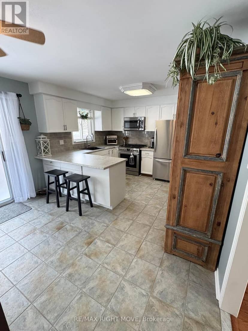 15 Watson Court, Orillia, photo 6