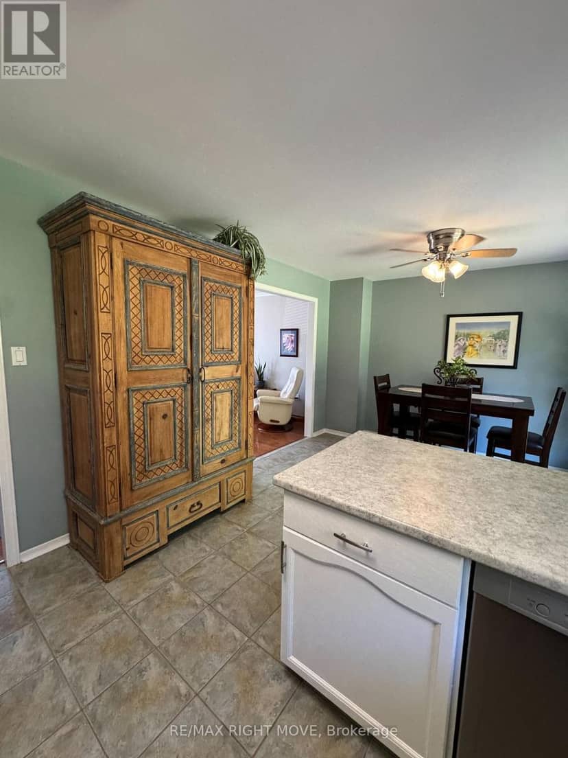 15 Watson Court, Orillia, photo 7