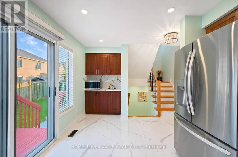 54 Starhill Crescent, Brampton, photo 8