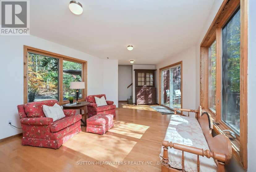 14 - 17585 Mississauga Road — photo 14 of 40