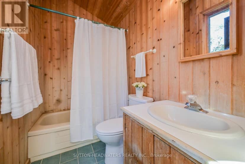 14 - 17585 Mississauga Road — photo 24 of 40