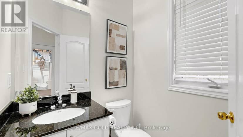 18 Kawana Road — photo 15 of 40