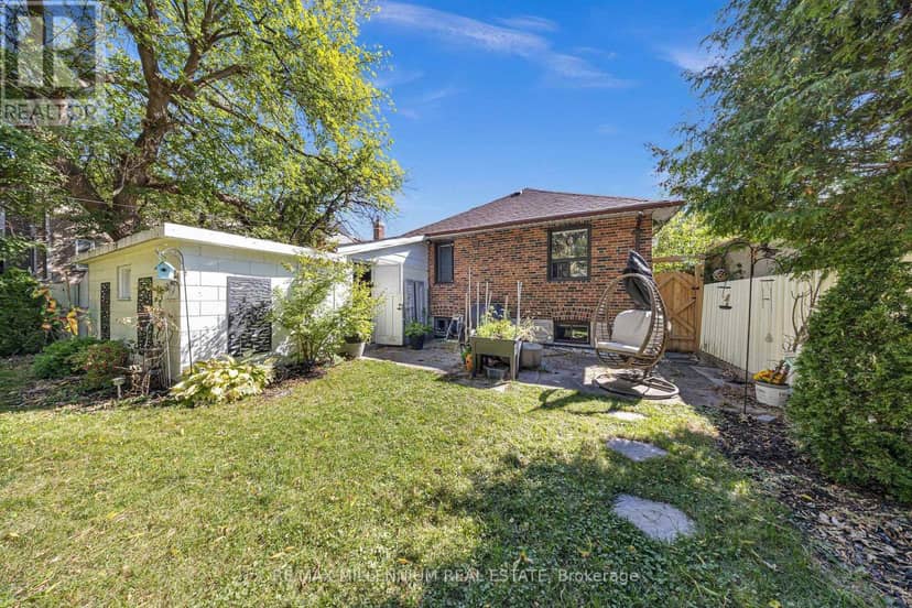 16 Sultana Avenue — photo 36 of 40