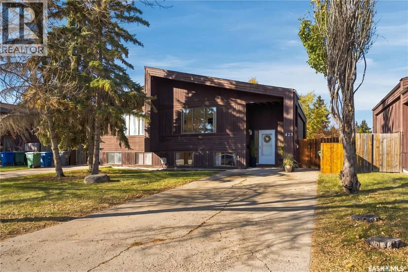 423 Russell ROAD, Saskatoon, photo 2