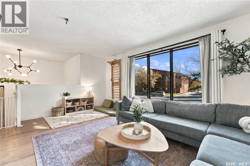 423 Russell ROAD, Saskatoon, photo 4
