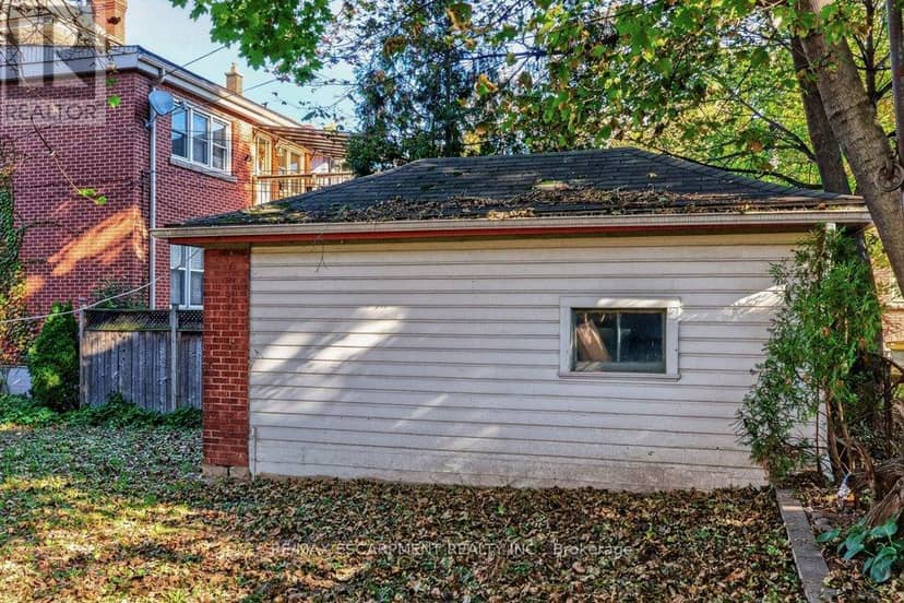 194 Delaware Avenue — photo 10 of 15