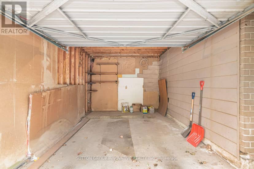 160 Birchcliffe Crescent — photo 40 of 40