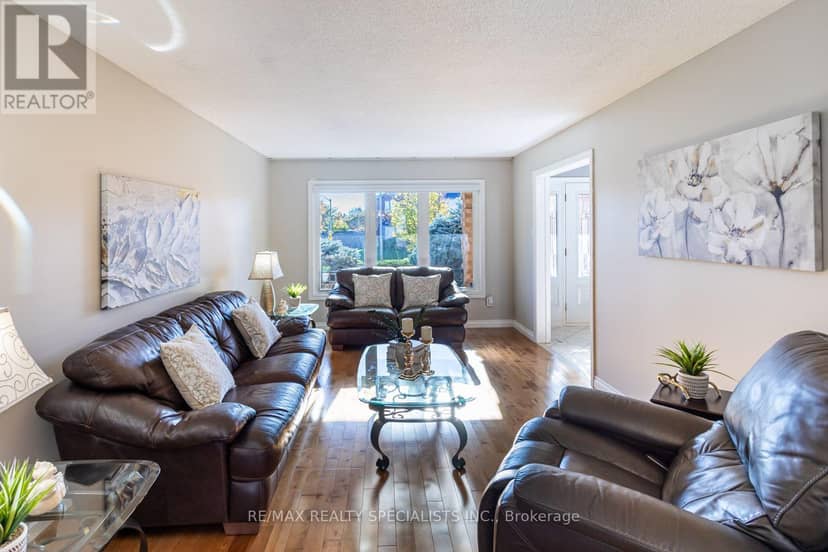 1 Burwash Court, Brampton, photo 6