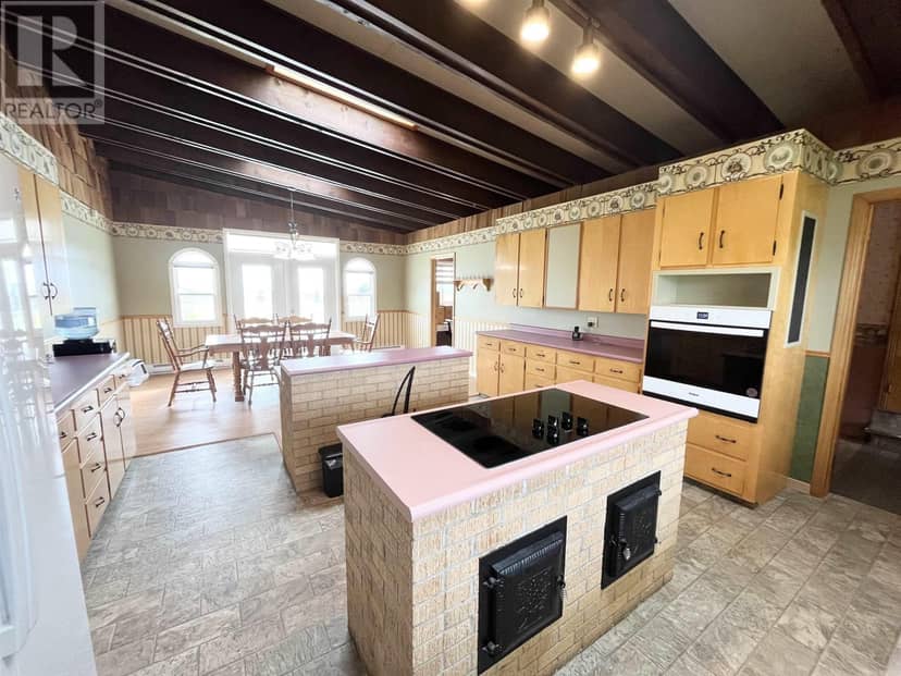 1443 Stoney Island Road — photo 3 of 40