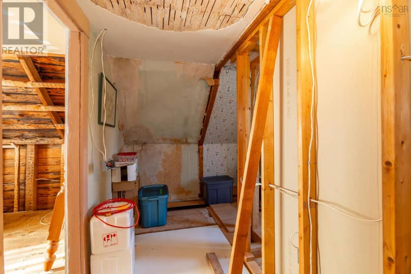 1481 Granville Road — photo 35 of 40