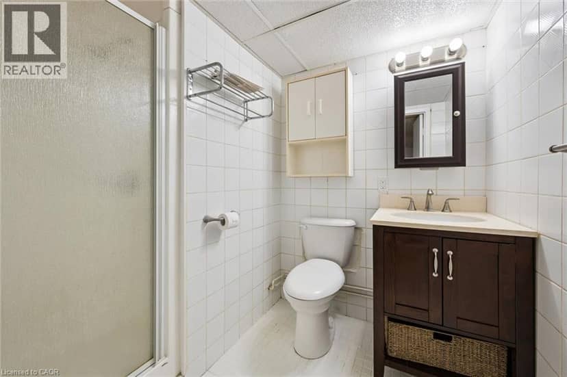 212 HERITAGE Drive — photo 32 of 40