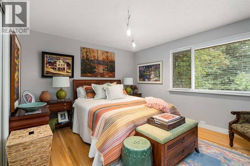 10528 Mapleridge Crescent SE — photo 23 of 40