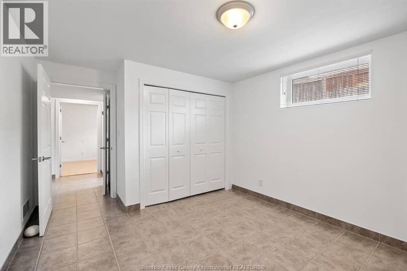 389 Pinehurst Drive — photo 24 of 39