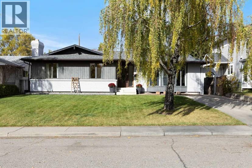 2320 58 Avenue SW — photo 9 of 40